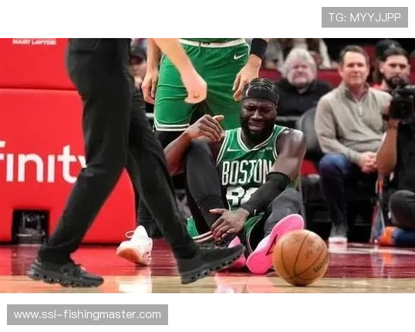 残阵绿军21分大胜火箭豪取五连胜，怀特28分普理查德27分